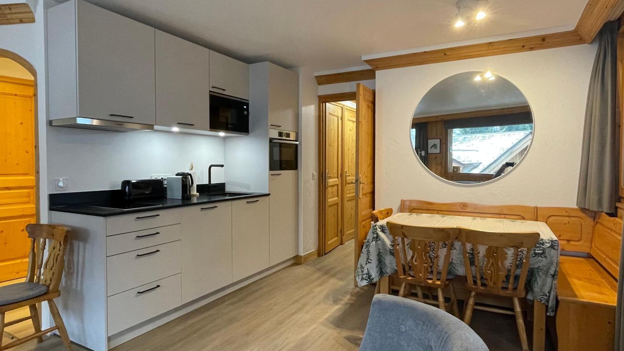 Meribel Centre La Chaudanne, Real Ski In And Out, 3 Bedrooms 2 Bathrooms Newly Renovated, Chalet L'Eperviere ภายนอก รูปภาพ