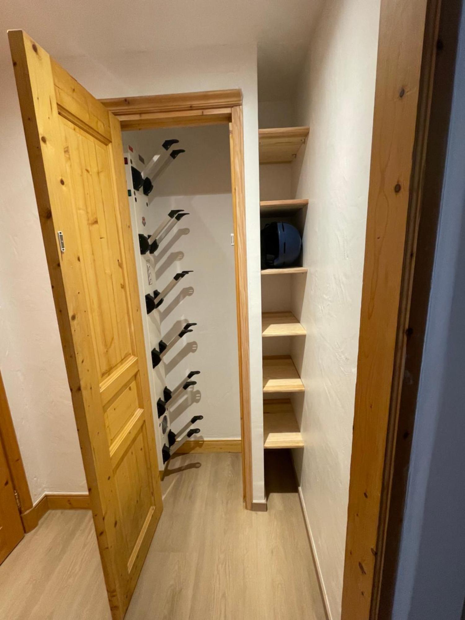 Meribel Centre La Chaudanne, Real Ski In And Out, 3 Bedrooms 2 Bathrooms Newly Renovated, Chalet L'Eperviere ภายนอก รูปภาพ